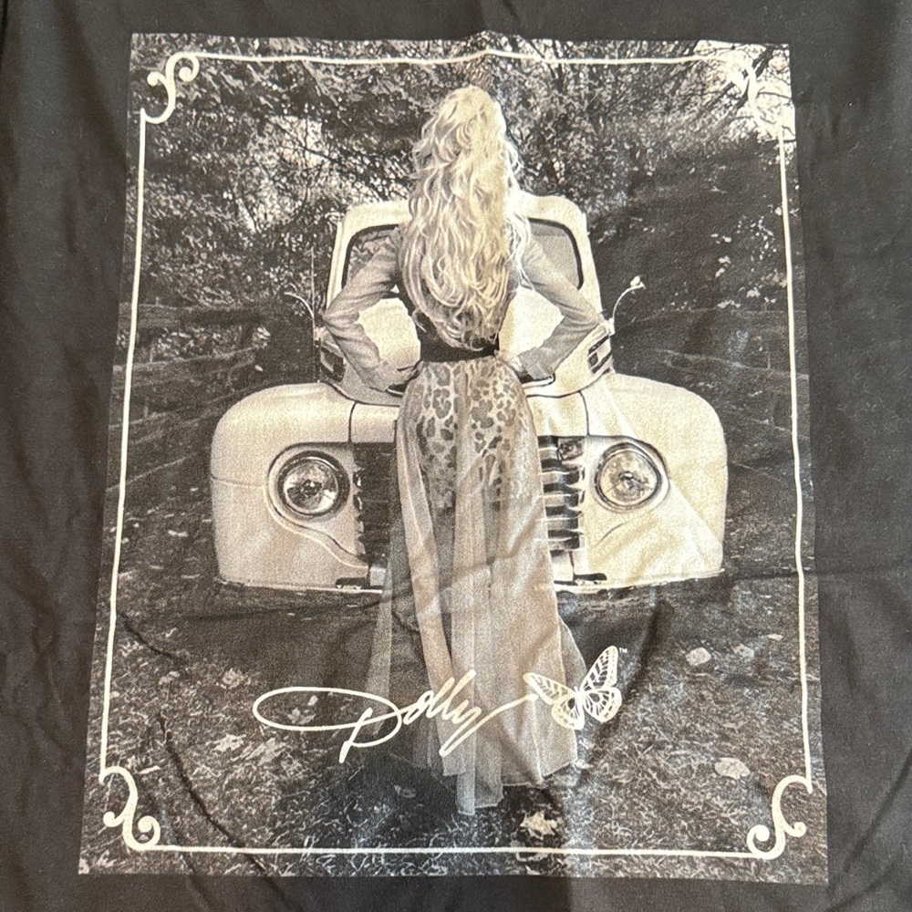 Black Dolly Parton T-Shirt - Picture 3 of 5